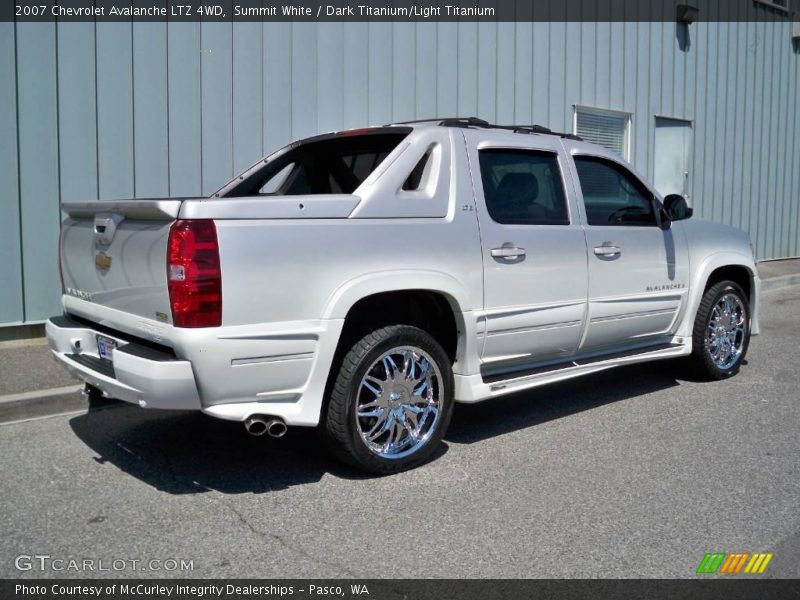 Summit White / Dark Titanium/Light Titanium 2007 Chevrolet Avalanche LTZ 4WD