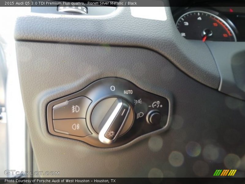 Florett Silver Metallic / Black 2015 Audi Q5 3.0 TDI Premium Plus quattro
