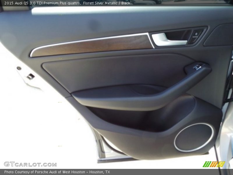 Florett Silver Metallic / Black 2015 Audi Q5 3.0 TDI Premium Plus quattro