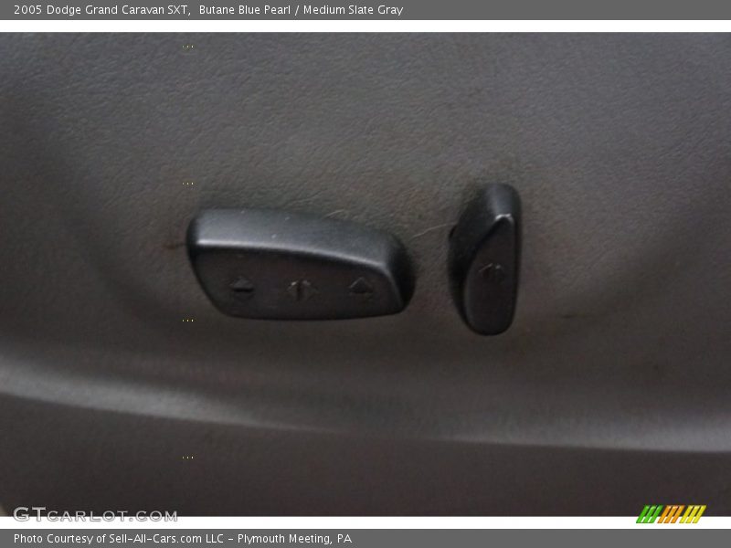 Butane Blue Pearl / Medium Slate Gray 2005 Dodge Grand Caravan SXT
