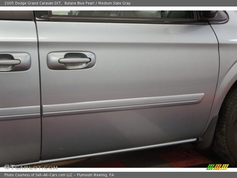 Butane Blue Pearl / Medium Slate Gray 2005 Dodge Grand Caravan SXT