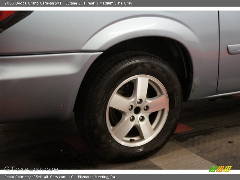 Butane Blue Pearl / Medium Slate Gray 2005 Dodge Grand Caravan SXT
