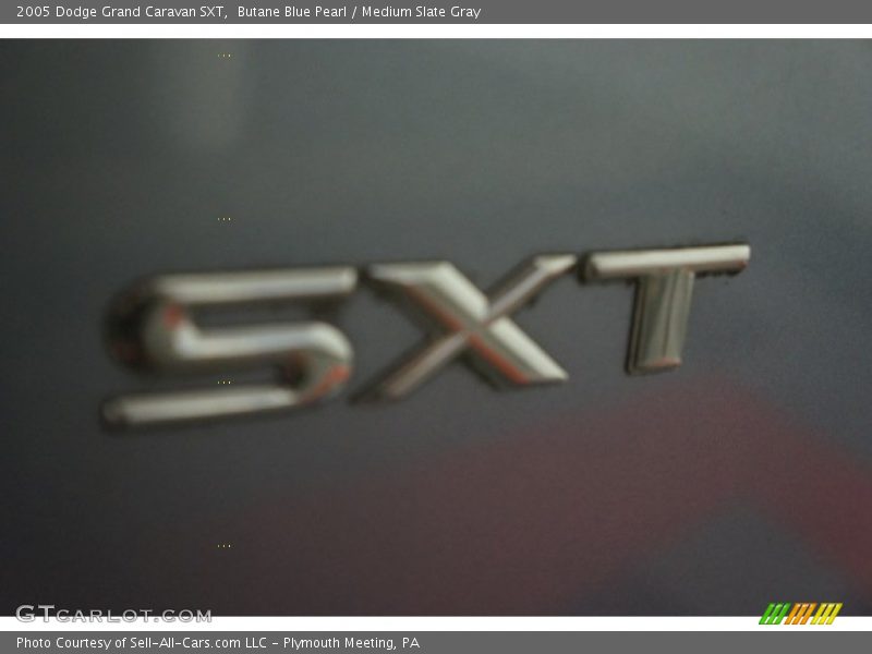 Butane Blue Pearl / Medium Slate Gray 2005 Dodge Grand Caravan SXT