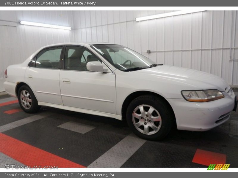 Front 3/4 View of 2001 Accord EX Sedan