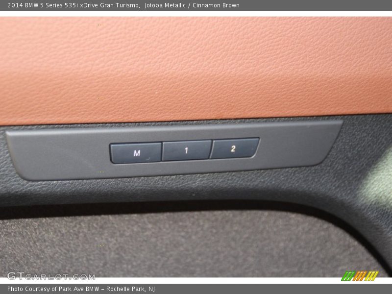 Jotoba Metallic / Cinnamon Brown 2014 BMW 5 Series 535i xDrive Gran Turismo