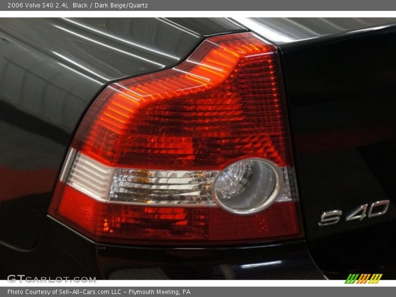 Black / Dark Beige/Quartz 2006 Volvo S40 2.4i
