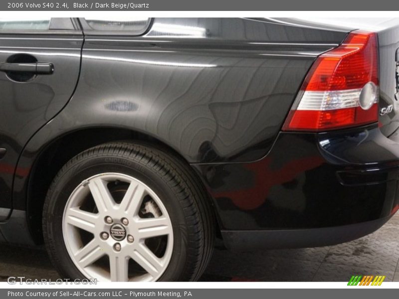 Black / Dark Beige/Quartz 2006 Volvo S40 2.4i