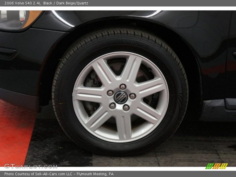 Black / Dark Beige/Quartz 2006 Volvo S40 2.4i