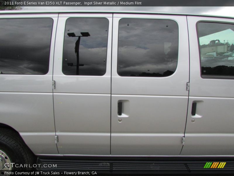 Ingot Silver Metallic / Medium Flint 2011 Ford E Series Van E350 XLT Passenger