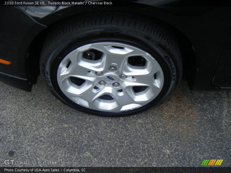 Tuxedo Black Metallic / Charcoal Black 2010 Ford Fusion SE V6
