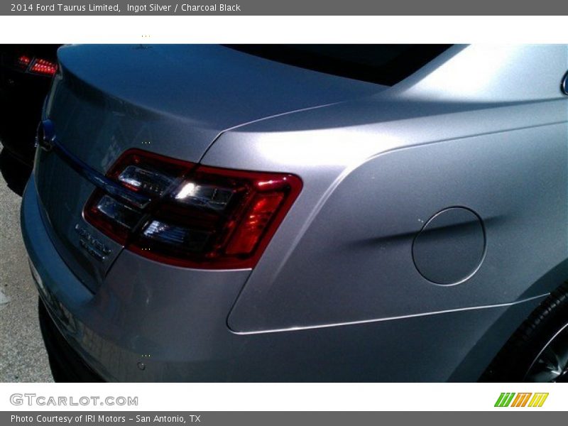 Ingot Silver / Charcoal Black 2014 Ford Taurus Limited