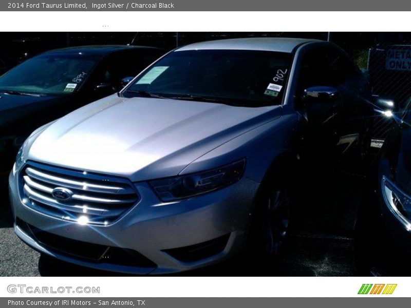 Ingot Silver / Charcoal Black 2014 Ford Taurus Limited