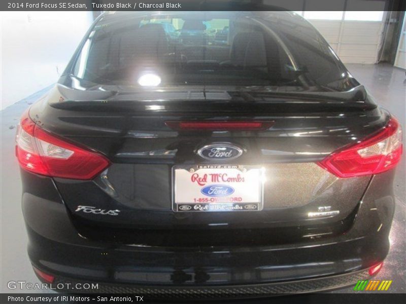 Tuxedo Black / Charcoal Black 2014 Ford Focus SE Sedan