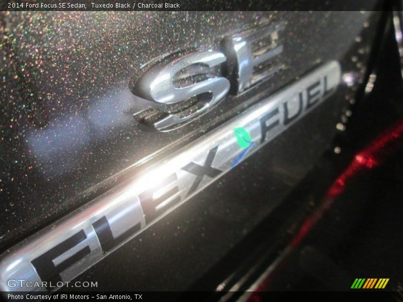 Tuxedo Black / Charcoal Black 2014 Ford Focus SE Sedan