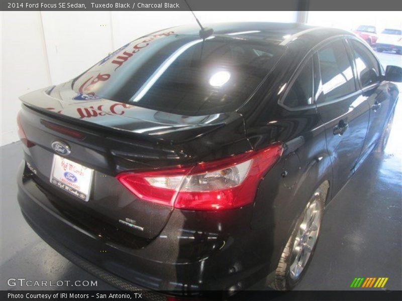 Tuxedo Black / Charcoal Black 2014 Ford Focus SE Sedan