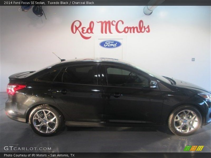 Tuxedo Black / Charcoal Black 2014 Ford Focus SE Sedan
