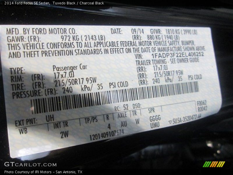 Tuxedo Black / Charcoal Black 2014 Ford Focus SE Sedan