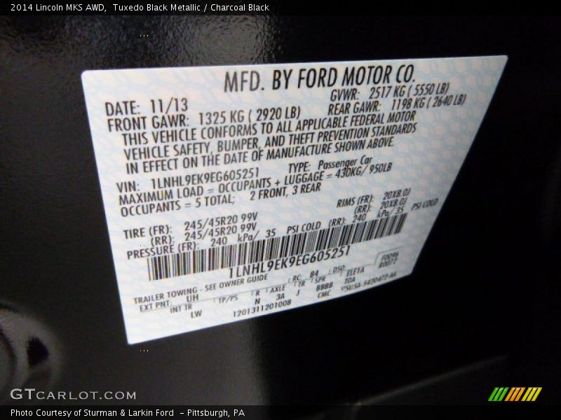 Tuxedo Black Metallic / Charcoal Black 2014 Lincoln MKS AWD