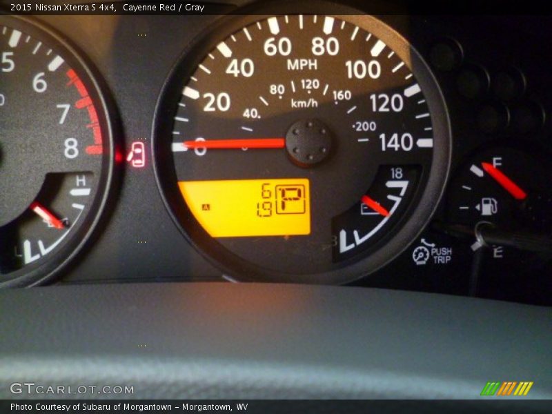 Cayenne Red / Gray 2015 Nissan Xterra S 4x4