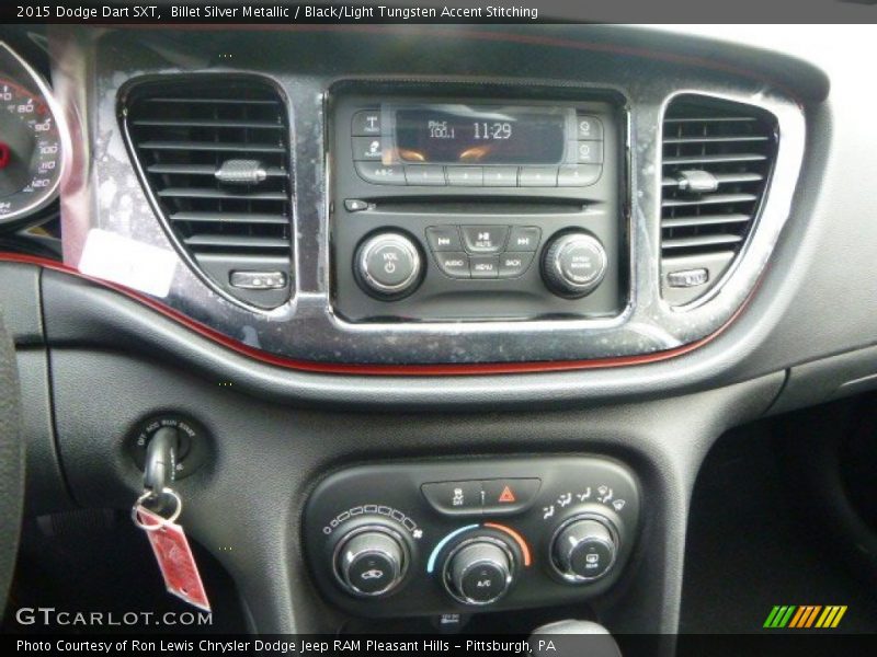 Billet Silver Metallic / Black/Light Tungsten Accent Stitching 2015 Dodge Dart SXT