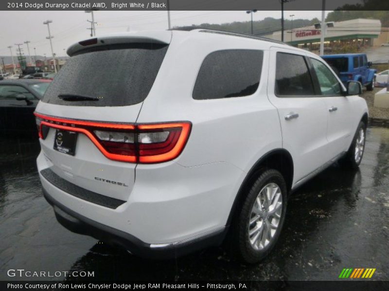 Bright White / Black 2014 Dodge Durango Citadel AWD
