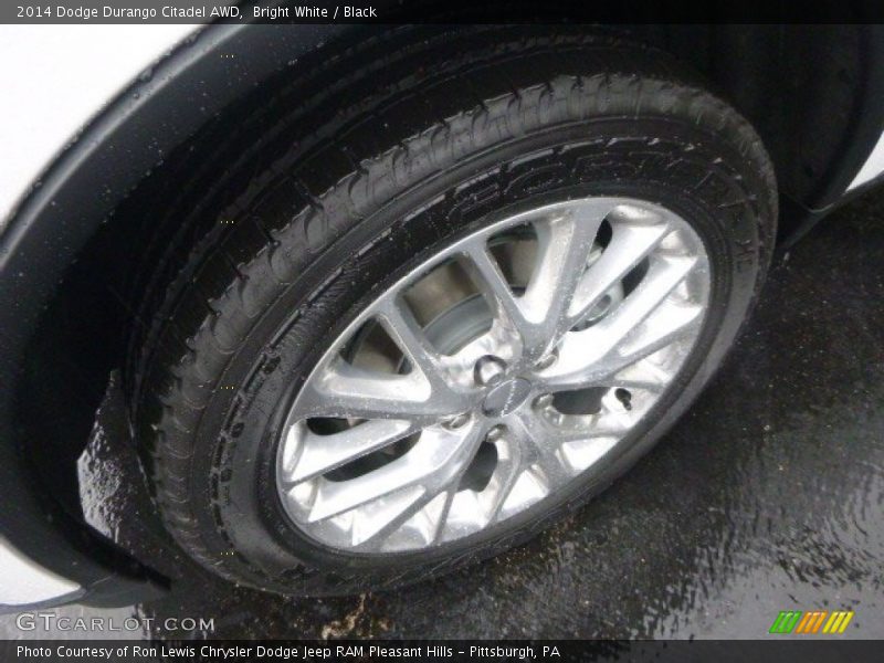 Bright White / Black 2014 Dodge Durango Citadel AWD