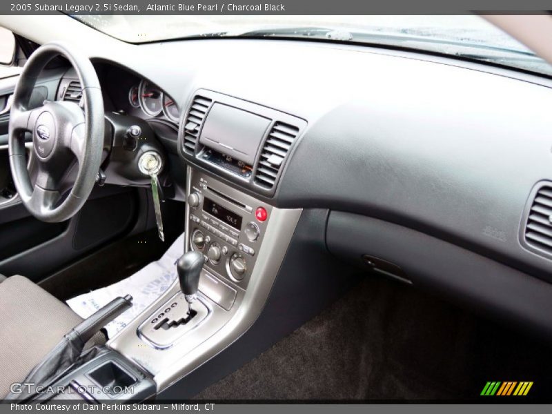 Atlantic Blue Pearl / Charcoal Black 2005 Subaru Legacy 2.5i Sedan