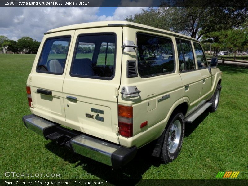 Beige / Brown 1988 Toyota Land Cruiser FJ62