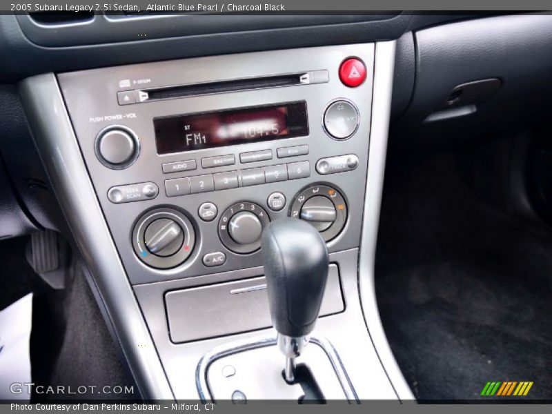 Atlantic Blue Pearl / Charcoal Black 2005 Subaru Legacy 2.5i Sedan