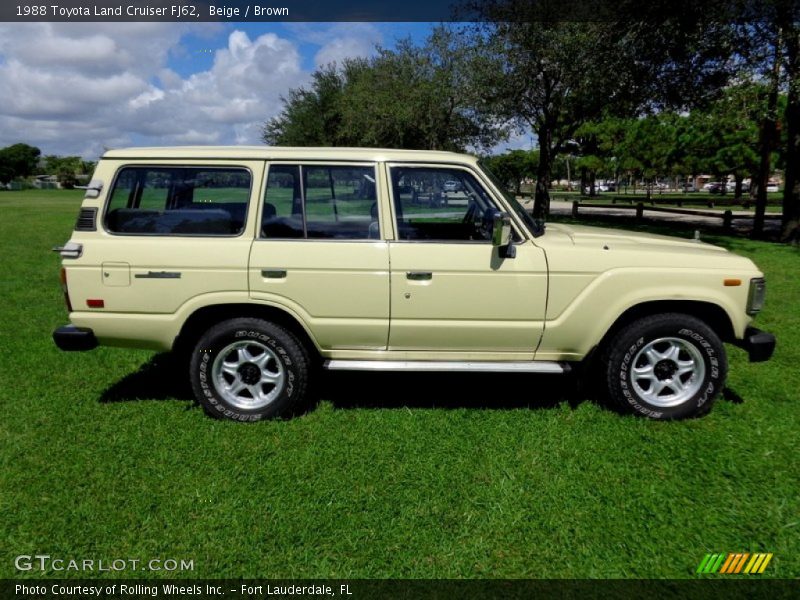  1988 Land Cruiser FJ62 Beige