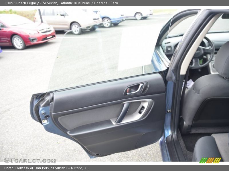 Atlantic Blue Pearl / Charcoal Black 2005 Subaru Legacy 2.5i Sedan