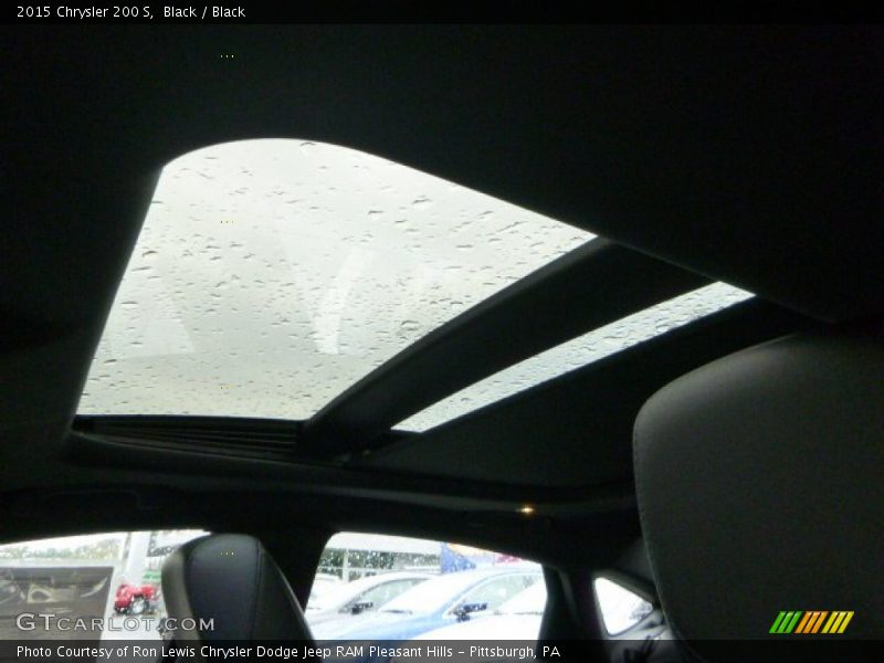 Black / Black 2015 Chrysler 200 S