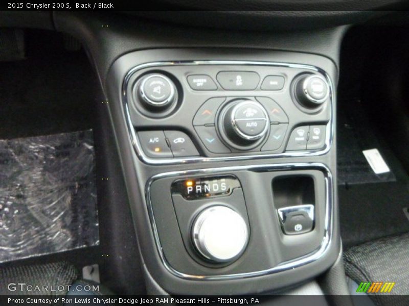 Black / Black 2015 Chrysler 200 S