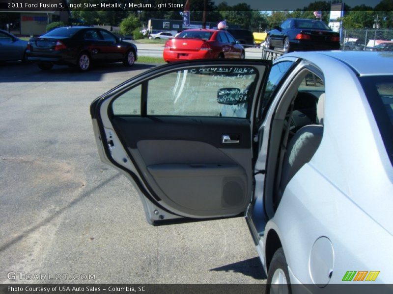 Ingot Silver Metallic / Medium Light Stone 2011 Ford Fusion S