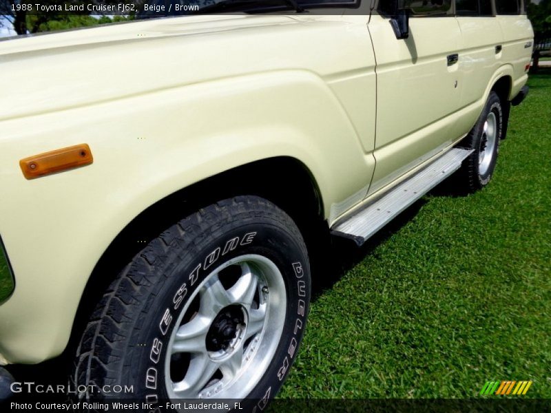 Beige / Brown 1988 Toyota Land Cruiser FJ62