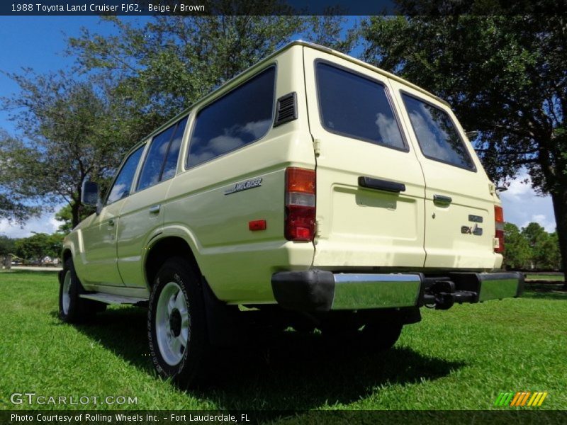 Beige / Brown 1988 Toyota Land Cruiser FJ62