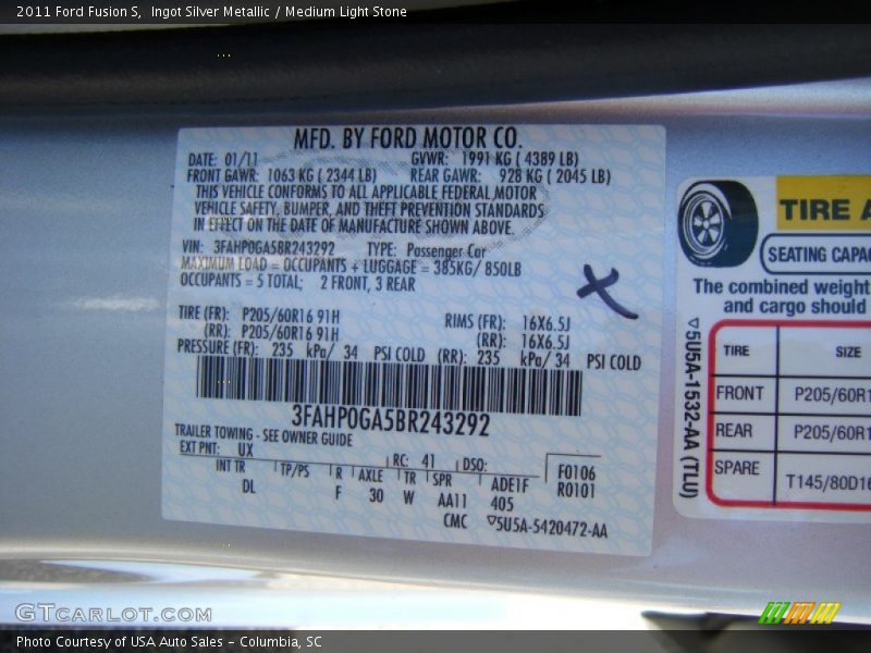 Ingot Silver Metallic / Medium Light Stone 2011 Ford Fusion S