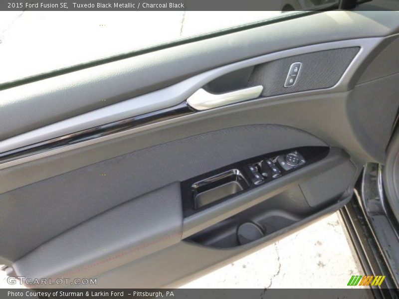 Tuxedo Black Metallic / Charcoal Black 2015 Ford Fusion SE