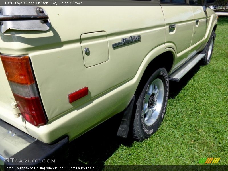 Beige / Brown 1988 Toyota Land Cruiser FJ62