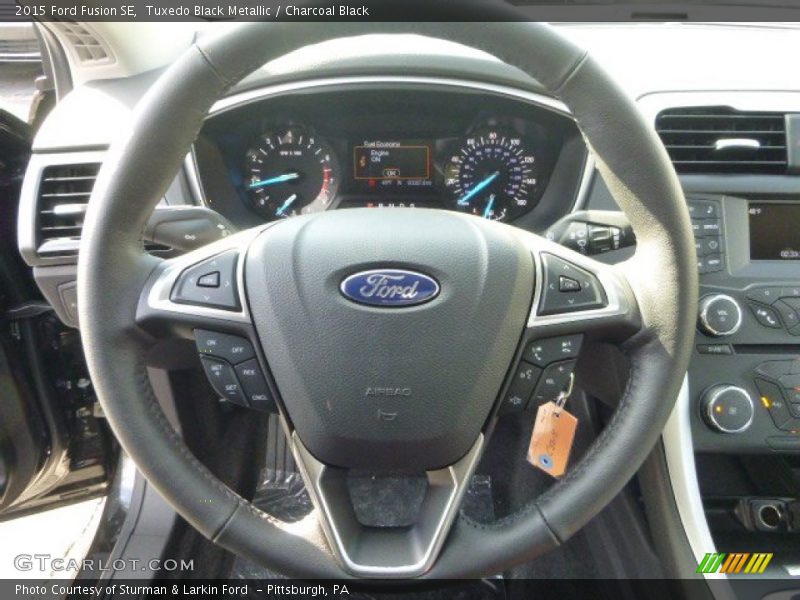 Tuxedo Black Metallic / Charcoal Black 2015 Ford Fusion SE