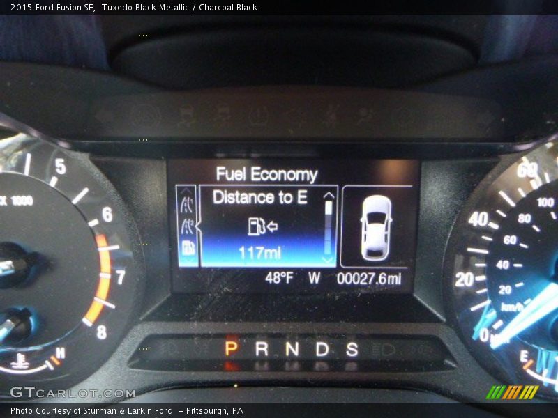 Tuxedo Black Metallic / Charcoal Black 2015 Ford Fusion SE