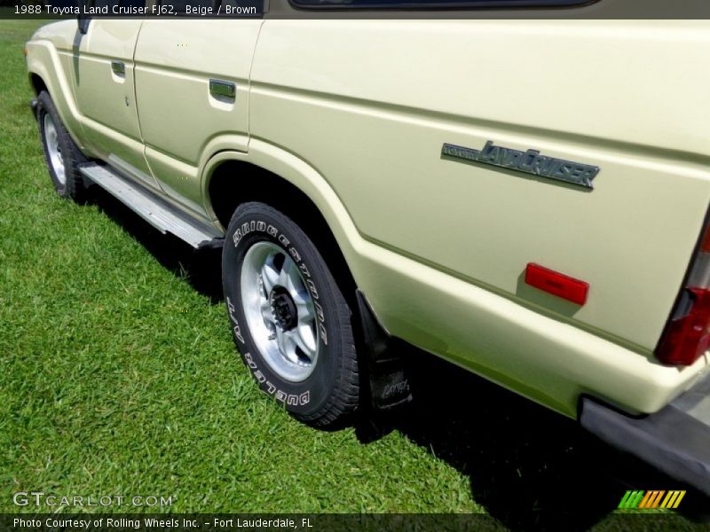 Beige / Brown 1988 Toyota Land Cruiser FJ62