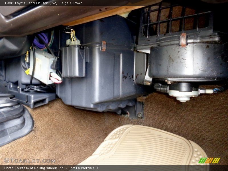 Beige / Brown 1988 Toyota Land Cruiser FJ62
