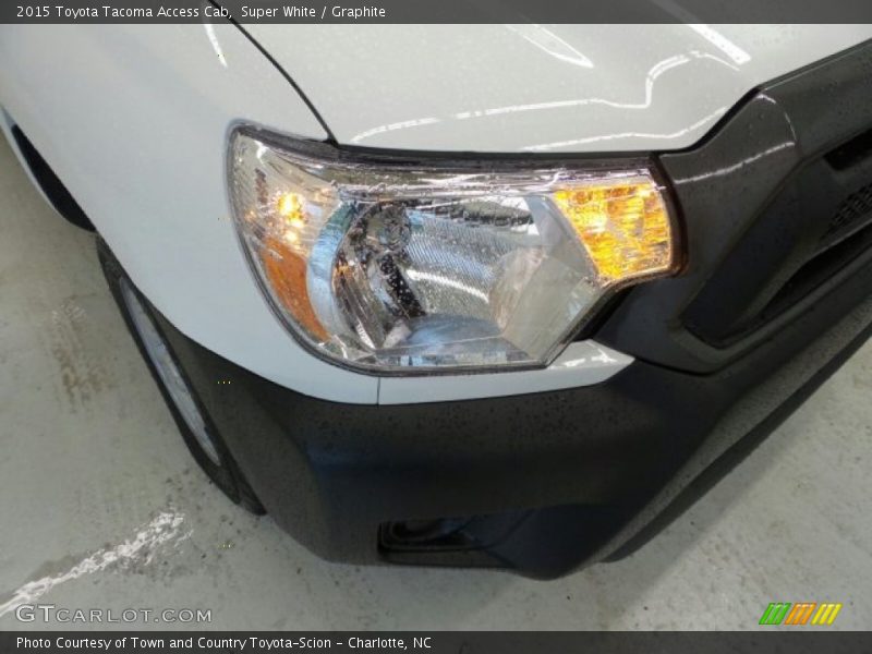 Super White / Graphite 2015 Toyota Tacoma Access Cab