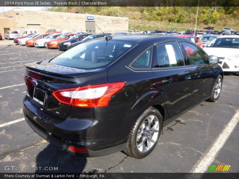 Tuxedo Black / Charcoal Black 2014 Ford Focus SE Sedan