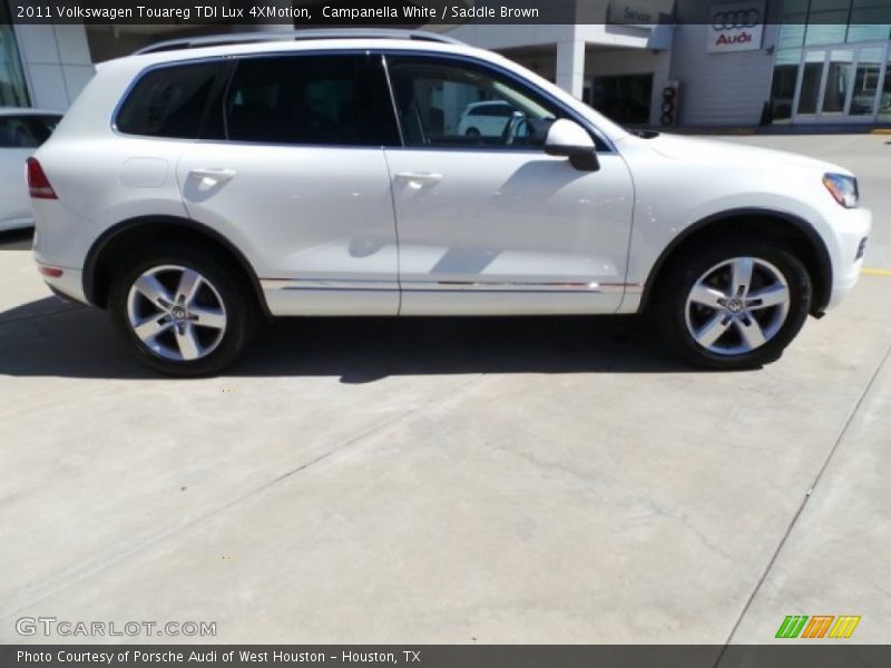 Campanella White / Saddle Brown 2011 Volkswagen Touareg TDI Lux 4XMotion