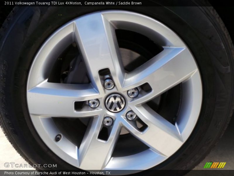 Campanella White / Saddle Brown 2011 Volkswagen Touareg TDI Lux 4XMotion