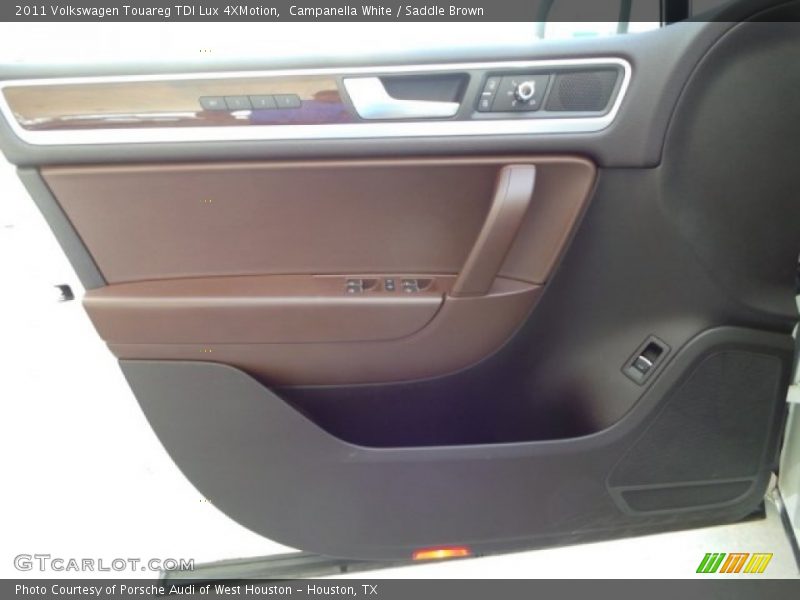 Campanella White / Saddle Brown 2011 Volkswagen Touareg TDI Lux 4XMotion