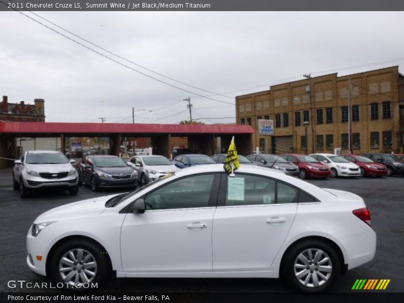 Summit White / Jet Black/Medium Titanium 2011 Chevrolet Cruze LS