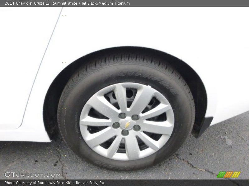 Summit White / Jet Black/Medium Titanium 2011 Chevrolet Cruze LS